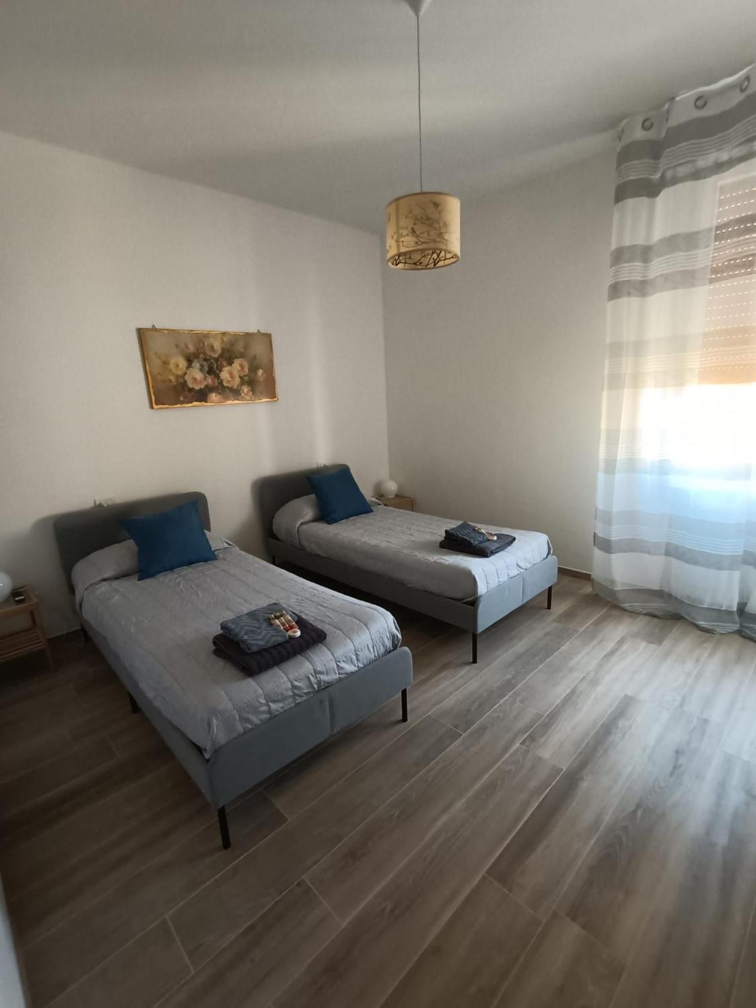 Appartamento Violet - Parma Ngoại thất bức ảnh
