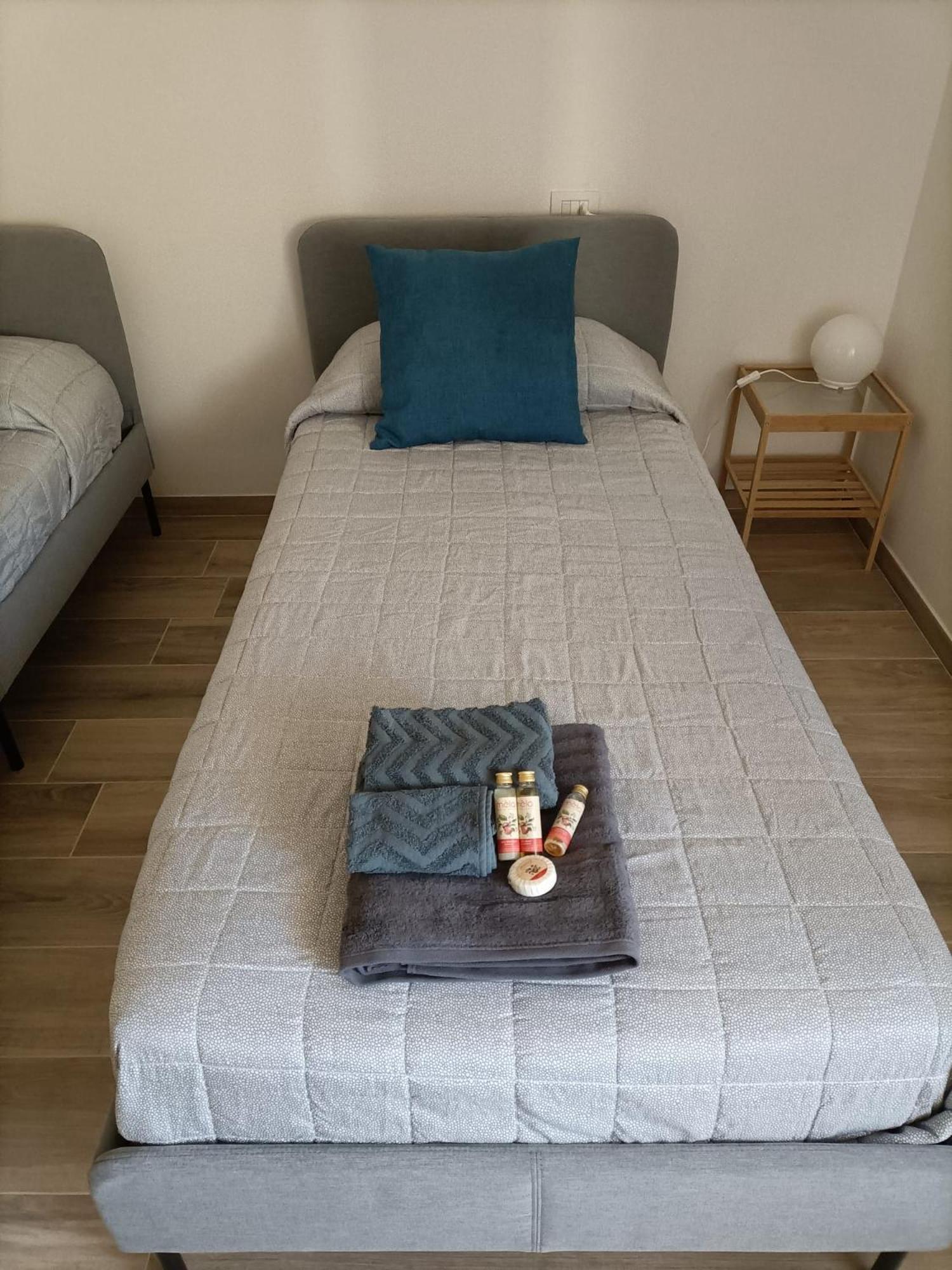 Appartamento Violet - Parma Ngoại thất bức ảnh